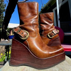 🩸SOLD🩸Iconic Steve Madden Boots